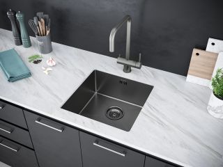 Мойка кухонная Paulmark Gerberg PM214444-GM воронёная сталь