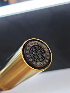 Смеситель для кухни с гибким изливом AltroBagno Flusso 050202 OrSp матовое золото