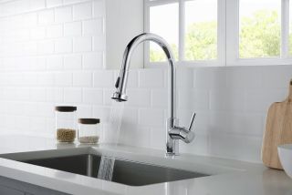 Смеситель для кухни Timo Saona с выдвижной лейкой хром 2316/00FL